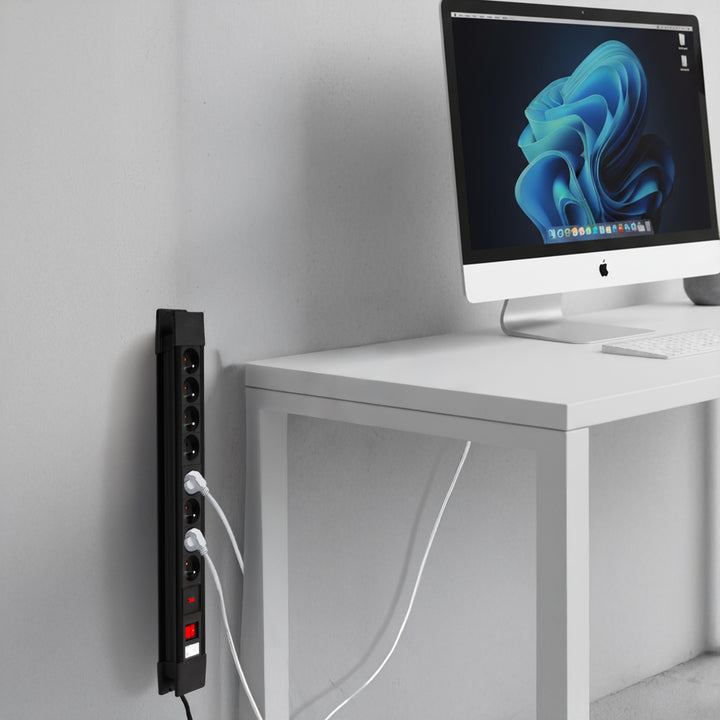 Multiprise avec 8 prises et interrupteur lumineux Maclean MCE11