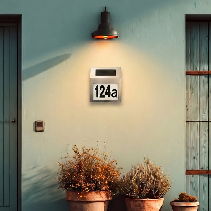 Lampe solaire LED avec numéro de maison Maclean Energy MCE172