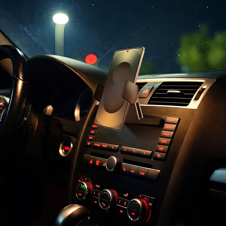 Support pour les téléphones mobiles avec une installation facile dans la fente CD