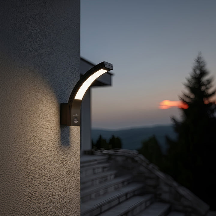 Lampe LED avec capteur de mouvement infrarouge MCE244 750lm 10W IP54 Maclean Energy