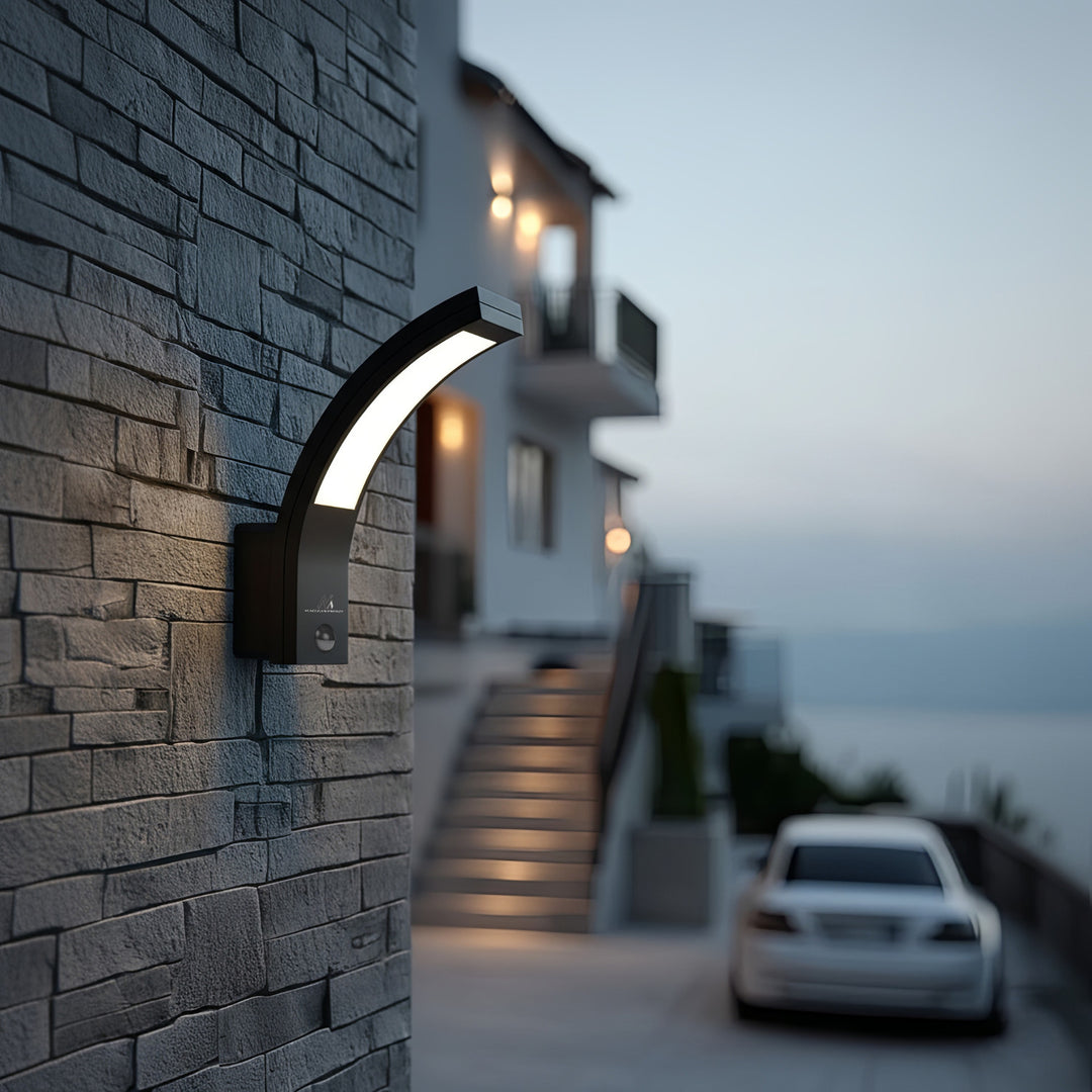 Lampe LED avec capteur de mouvement infrarouge MCE244 750lm 10W IP54 Maclean Energy