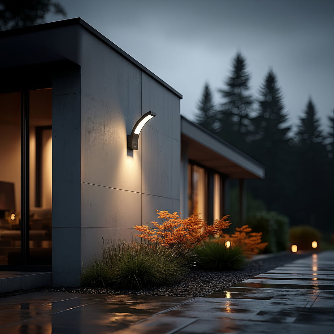 Lampe LED avec capteur de mouvement infrarouge MCE244 750lm 10W IP54 Maclean Energy