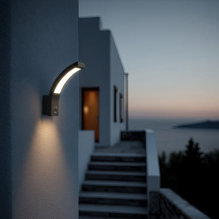 Lampe LED avec capteur de mouvement infrarouge MCE244 750lm 10W IP54 Maclean Energy