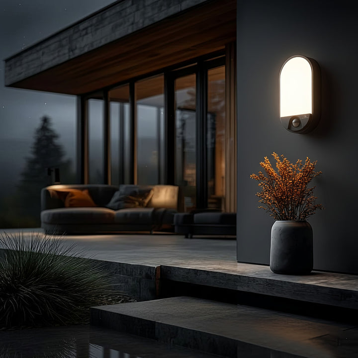 Lampe LED détecteur de mouvement infrarouge 1100lm 15W IP54 gris Maclean MCE340