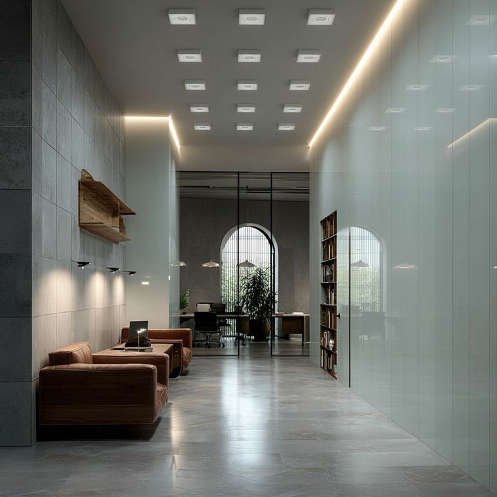 Maclean MCE464 W Plafonnier spot pour sources lumineuses MR16/GU10 blanc 94x94x32 mm carré alu