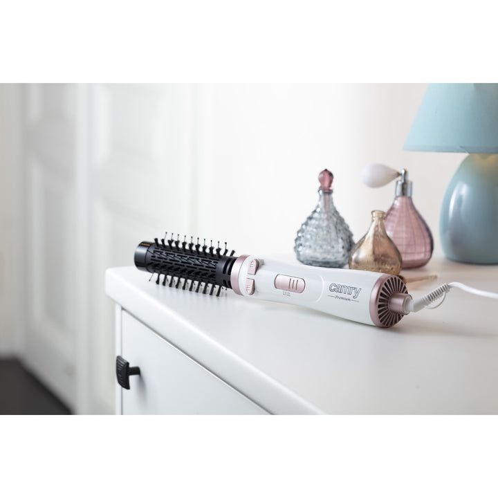 Sèche-cheveux rotatif Camry CR 2021 avec brosses interchangeables à poils en nylon
