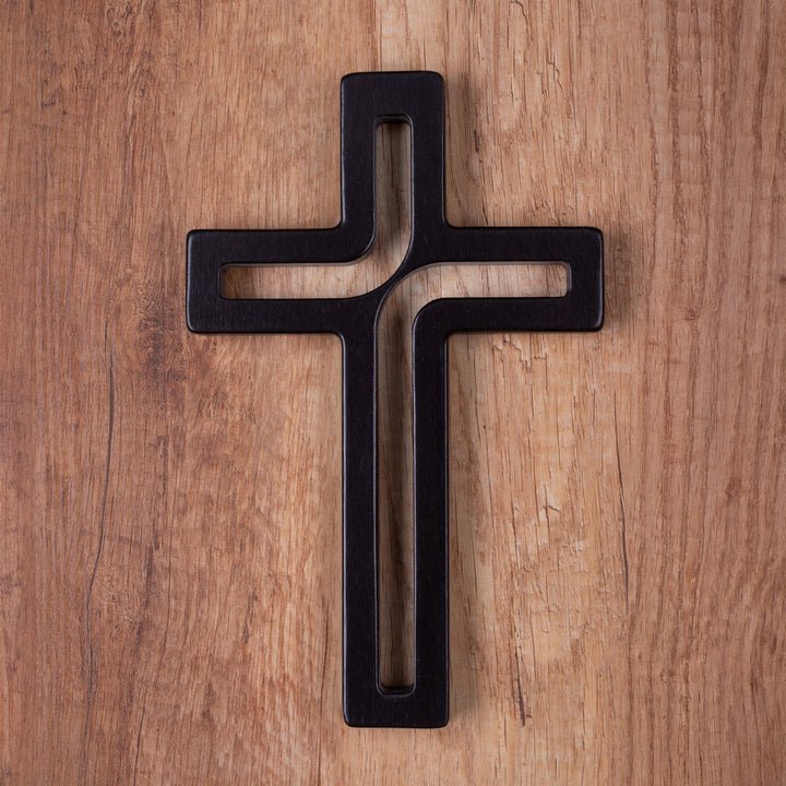 Croix suspendue en bois moderne noir 30x18x1,8 cm