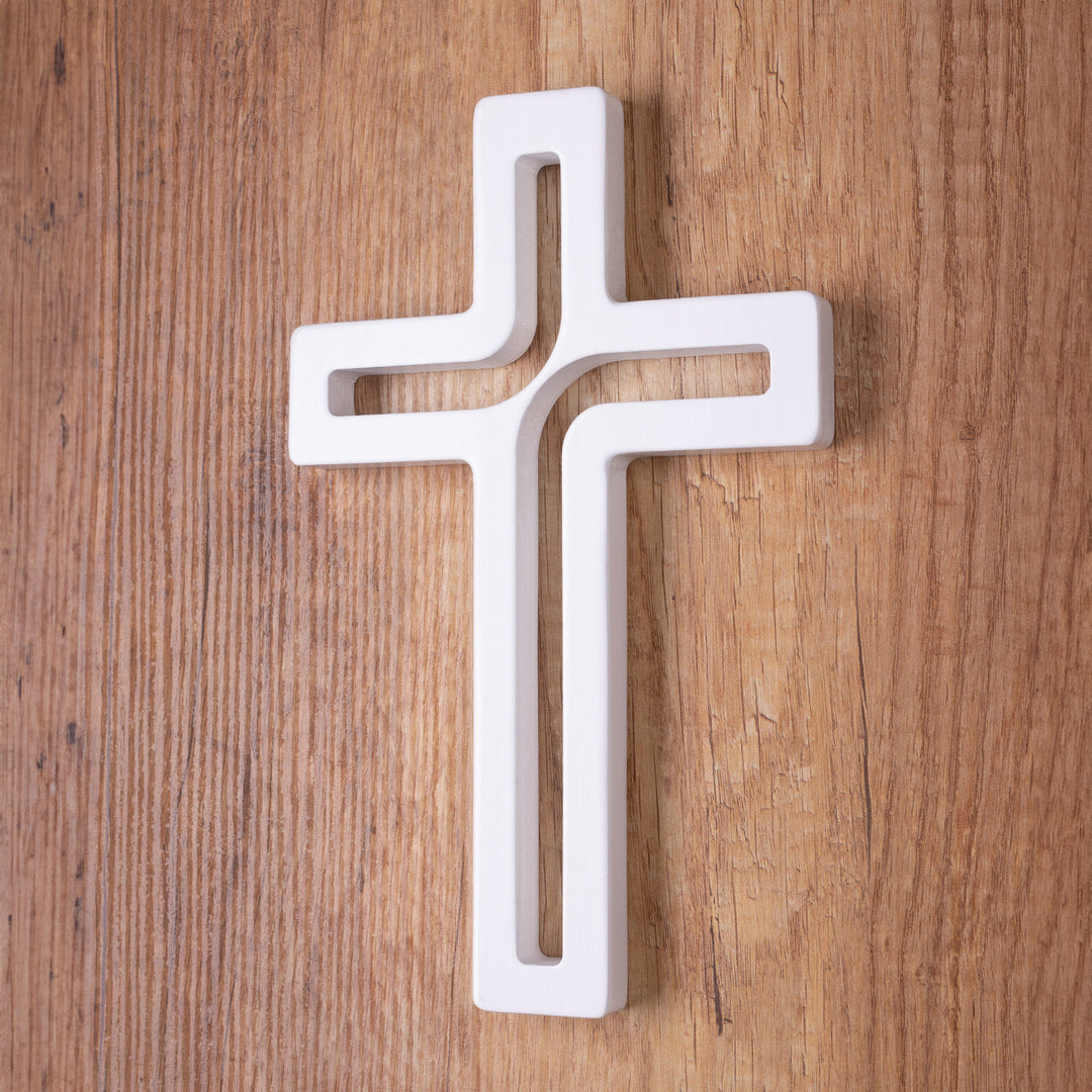 Croix suspendue en bois blanc moderne 30x18x1,8 cm