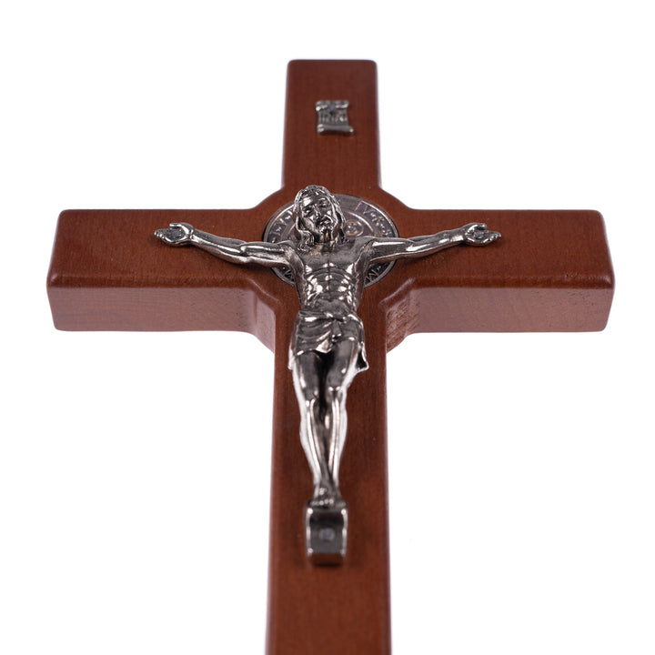 Croix de St Benoît en bois suspendue avec pasque bronze 18x10x1.8cm