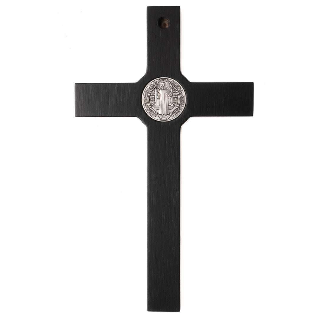 Croix de St Benoît en bois suspendue avec pasque noir 18x10x1.8cm