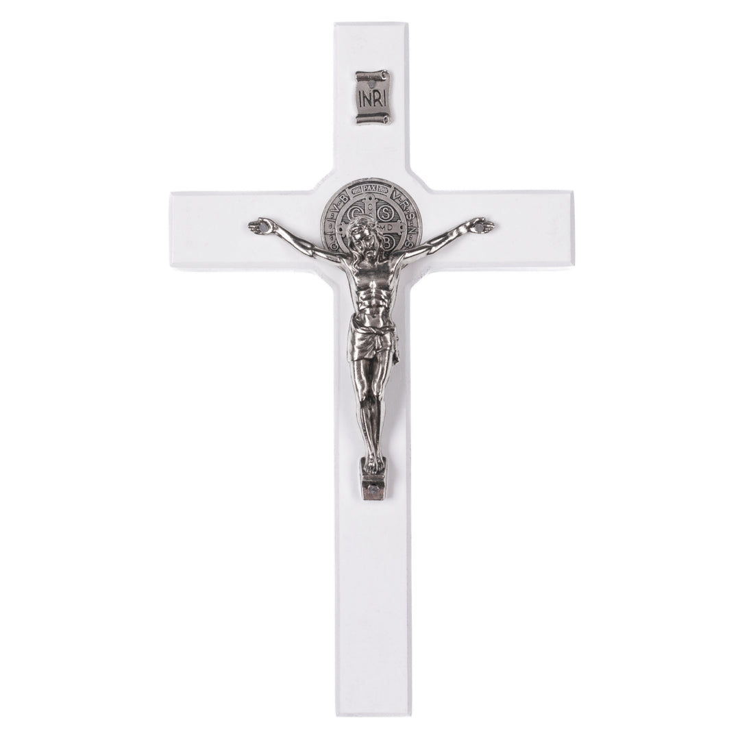 Croix suspendue en bois de St Benoît avec pasque, blanc 28x16x1.8cm
