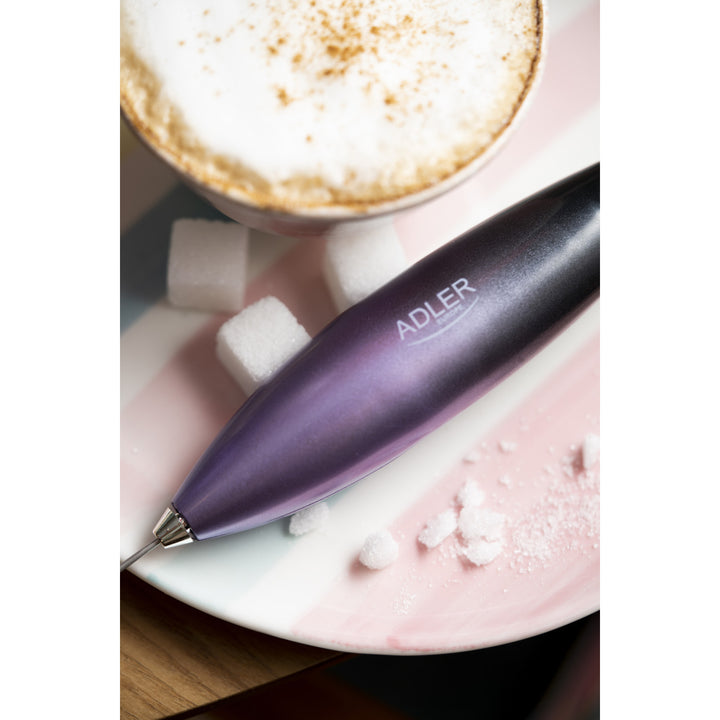 Adler AD 4499 Mousseur à lait avec support violet et noir