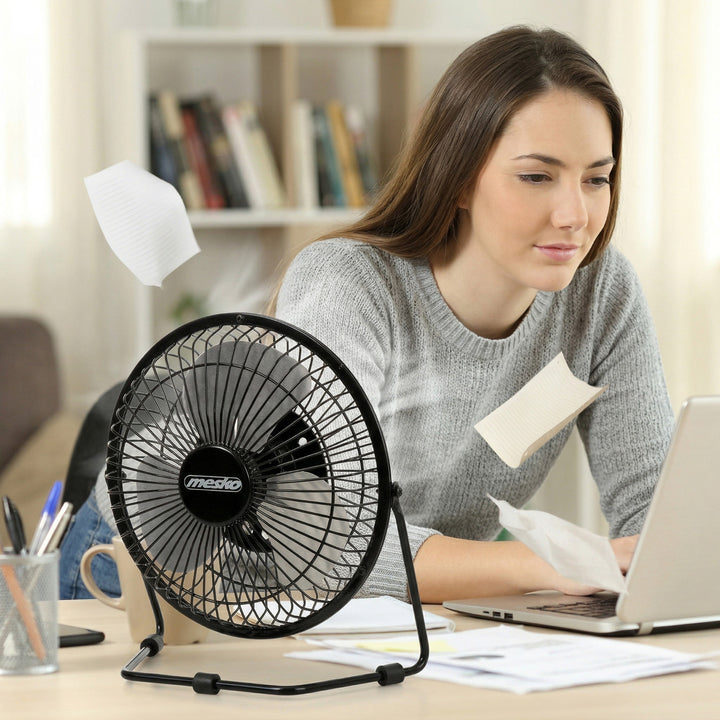Ventilateur de bureau Mesko, diamètre 15 cm, alimentation USB, oscillation verticale, MS 7322