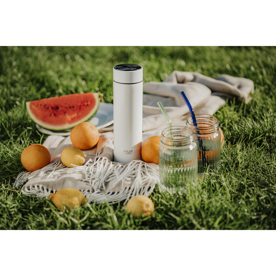 Thermos Adler, écran tactile LED, capacité 473 ml, couleur blanche, AD 4506