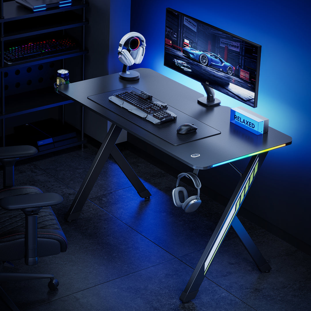 Bureau de jeu NanoRS, noir, avec porte-casque et porte-gobelet, rétro-éclairage RGB, max. 75kg, dimensions 1200x600x750mm, RS102