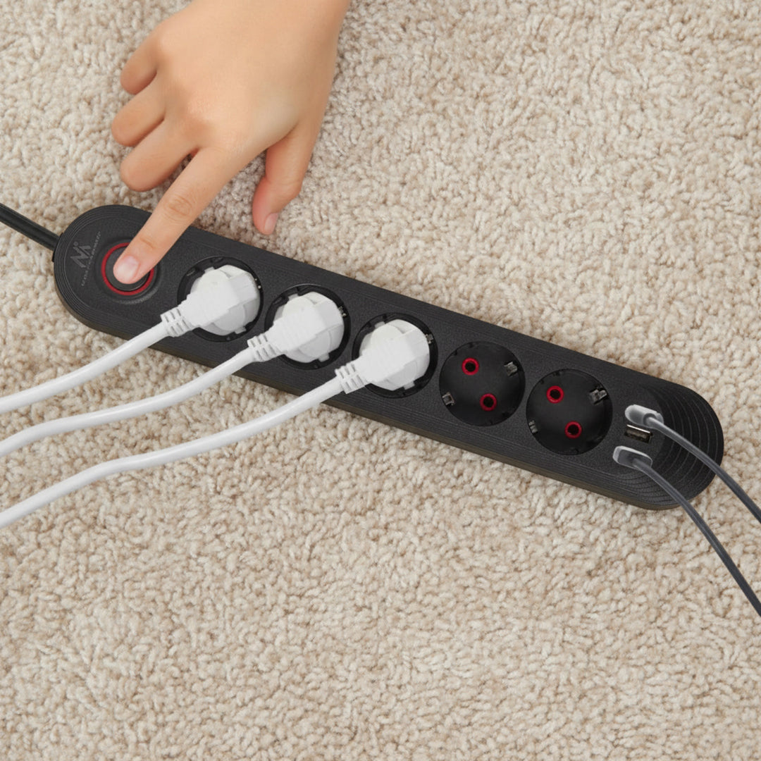 Multiprise Maclean, câble d'extension 5 prises + 3xUSB, 110-240V AC 50/60Hz, 2.1A max 2500W, 1.5m, noir, MCE395 B