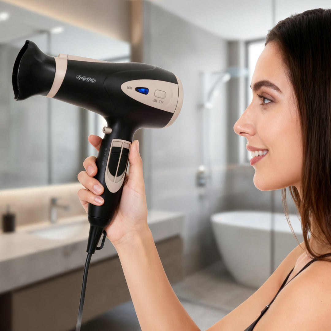 Sèche-cheveux Mesko, fonction ionisation, diffuseur, puissance 2200 W, noir, MS 2287
