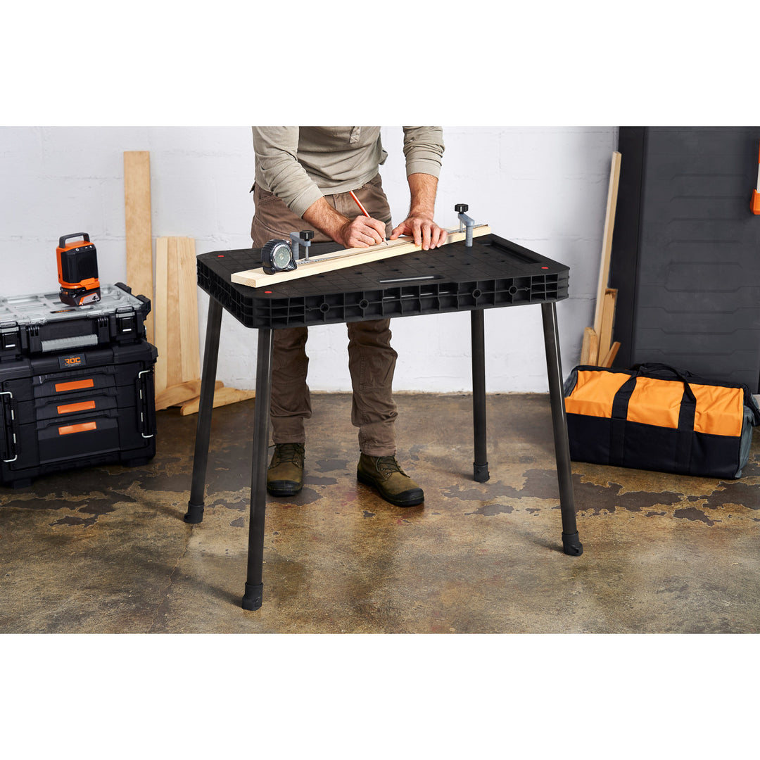 Table d'atelier Keter Ultimate, pliable, capacité de charge jusqu'à 453 kg, montage en 30 secondes, grand espace de travail avec trous de 3/4 pouce, portable, 262936