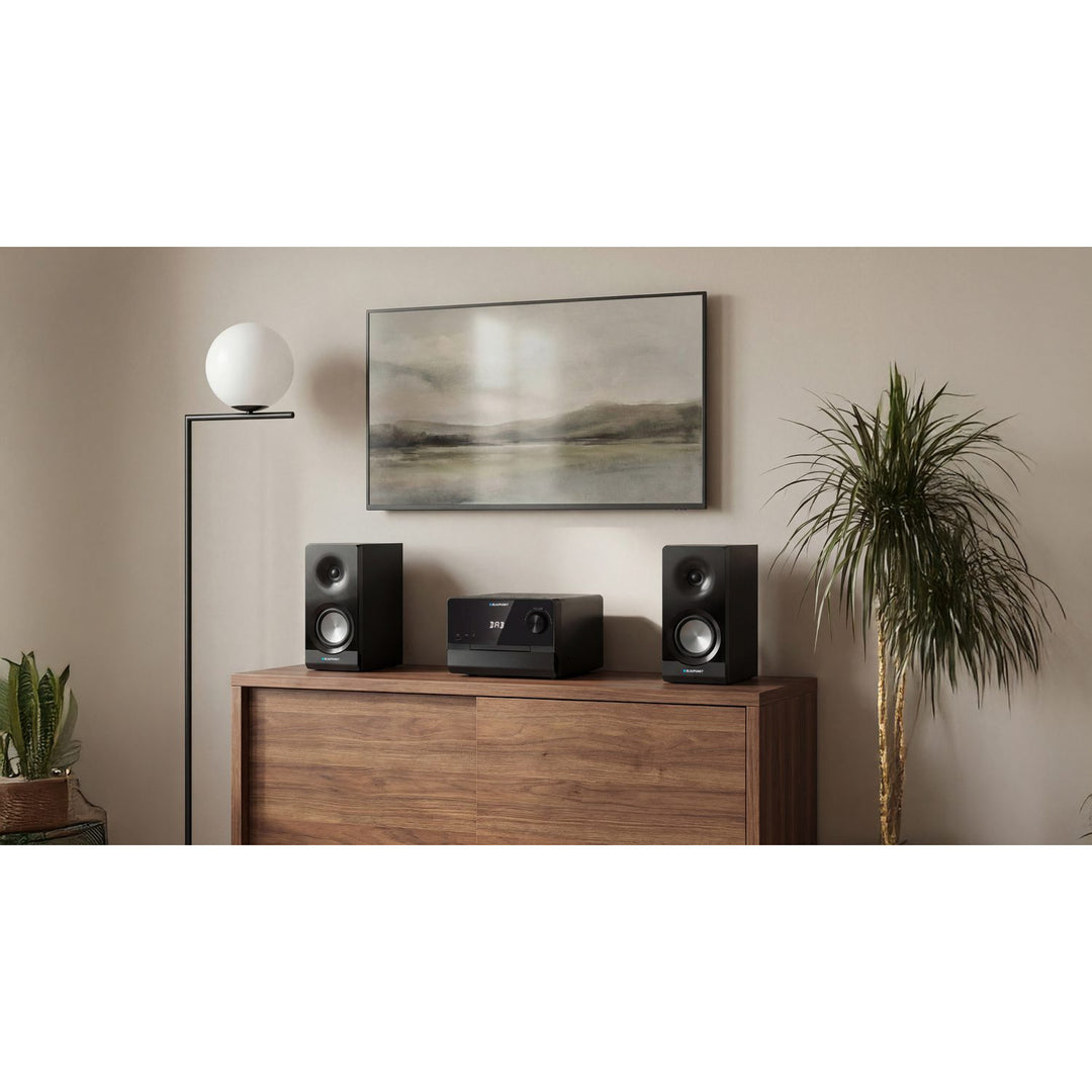 Microchaîne Blaupunkt, puissance 100 W RMS, tuner DAB+, écran LED, radio FM, antenne télescopique incluse, connecteur HDMI ARC, CD/MP3/USB/BT, horloge avec fonction alarme, MS49DAB