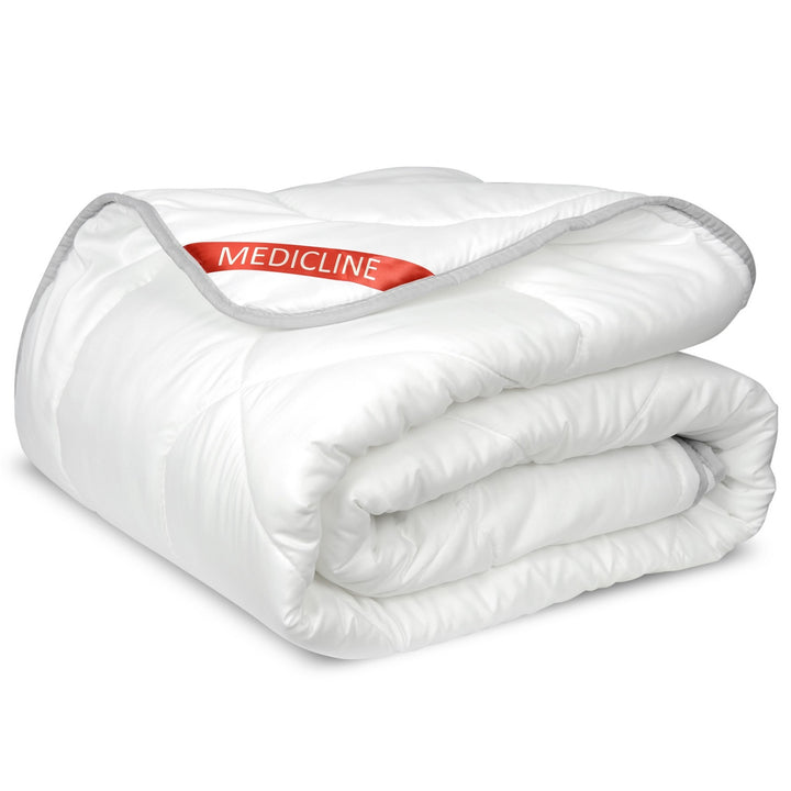 Couette toutes saisons, microfibre blanche matelassée 200 x 220 cm