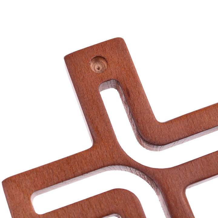 Croix suspendue en bois moderne marron 30x18x1,8 cm